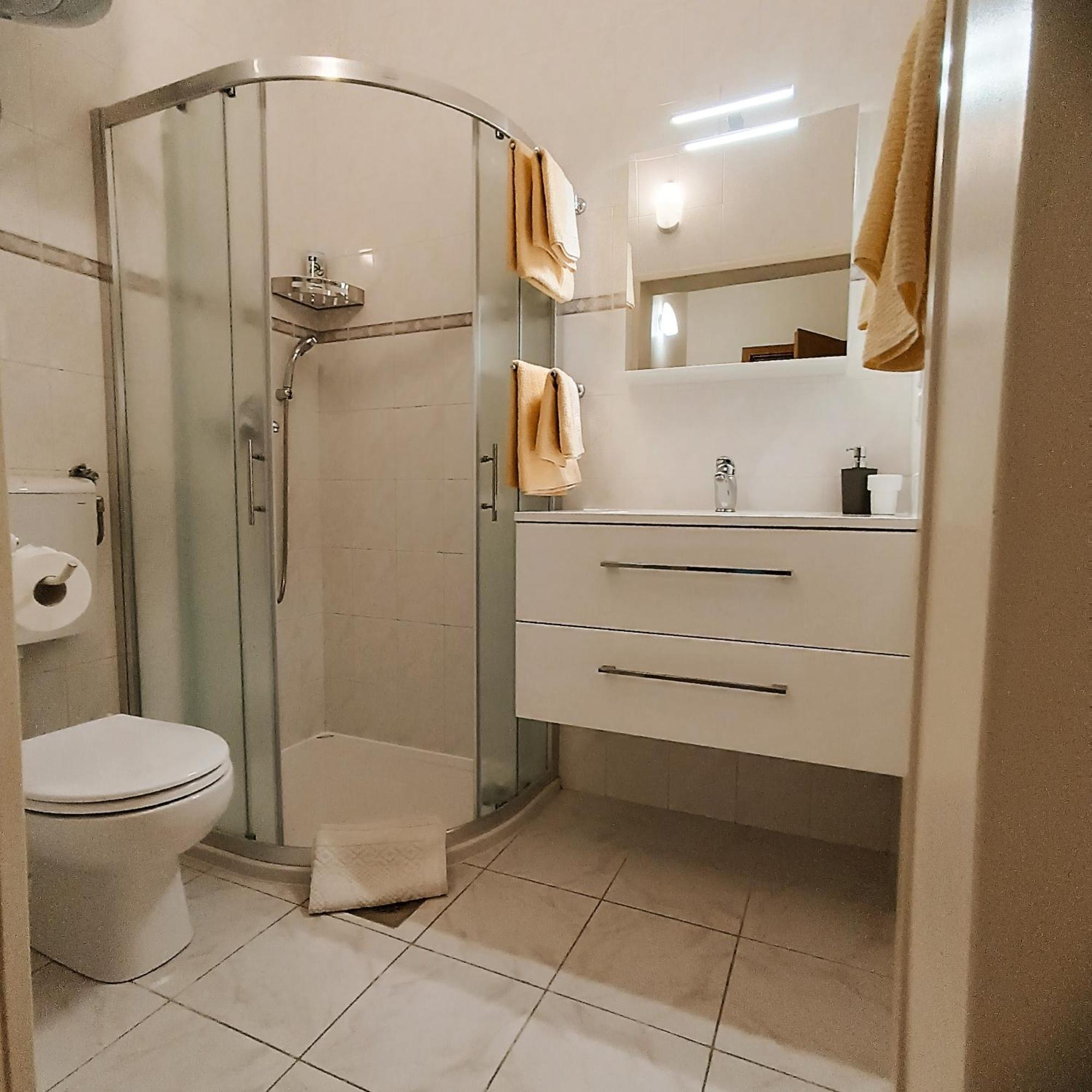 Apartments Lupus Vodice Room photo